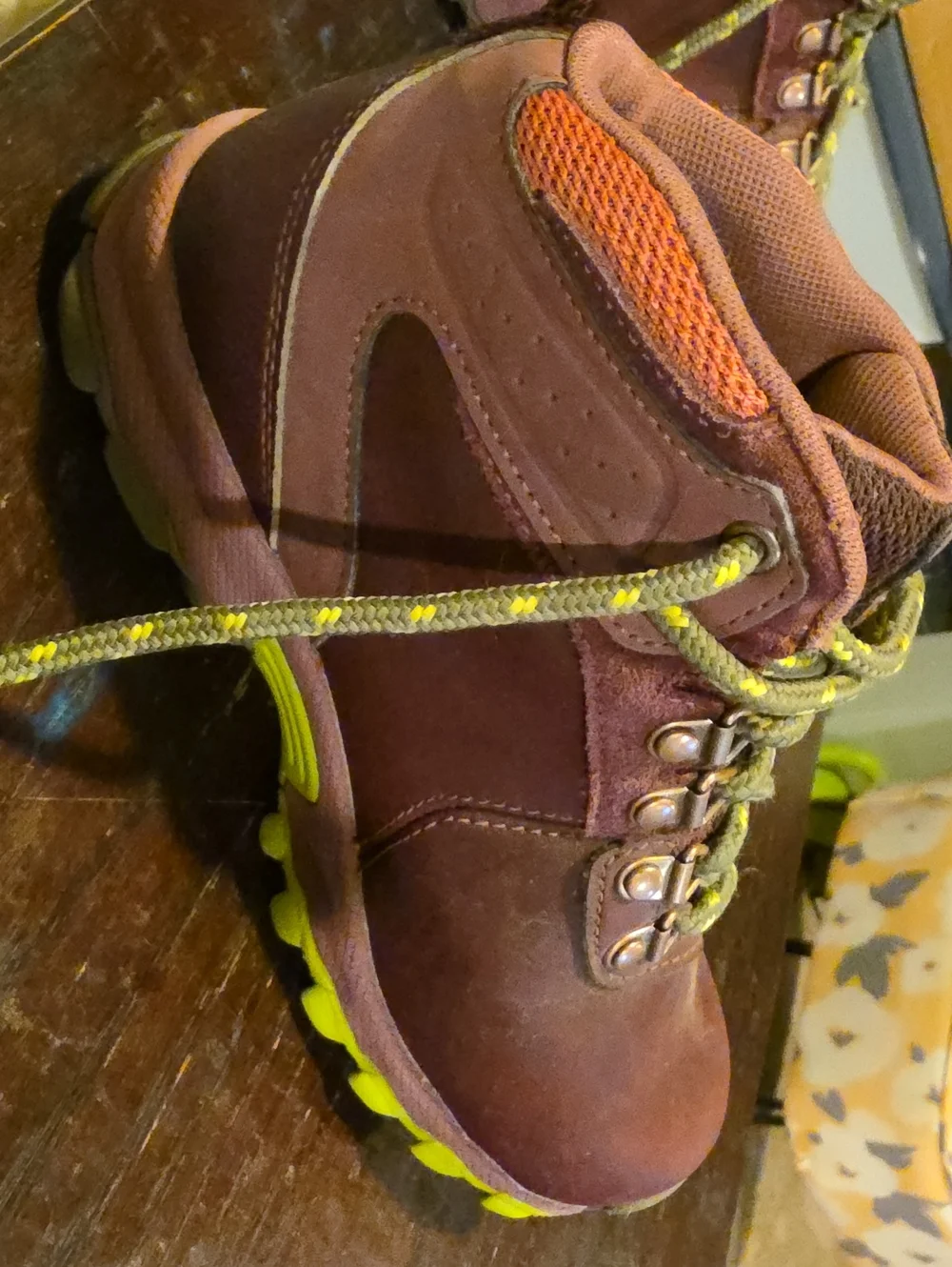 Kids Size 2 Columbia Pink/purple Hiking Boots with Green Accents